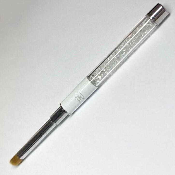 The ‘Fluff’ Brush