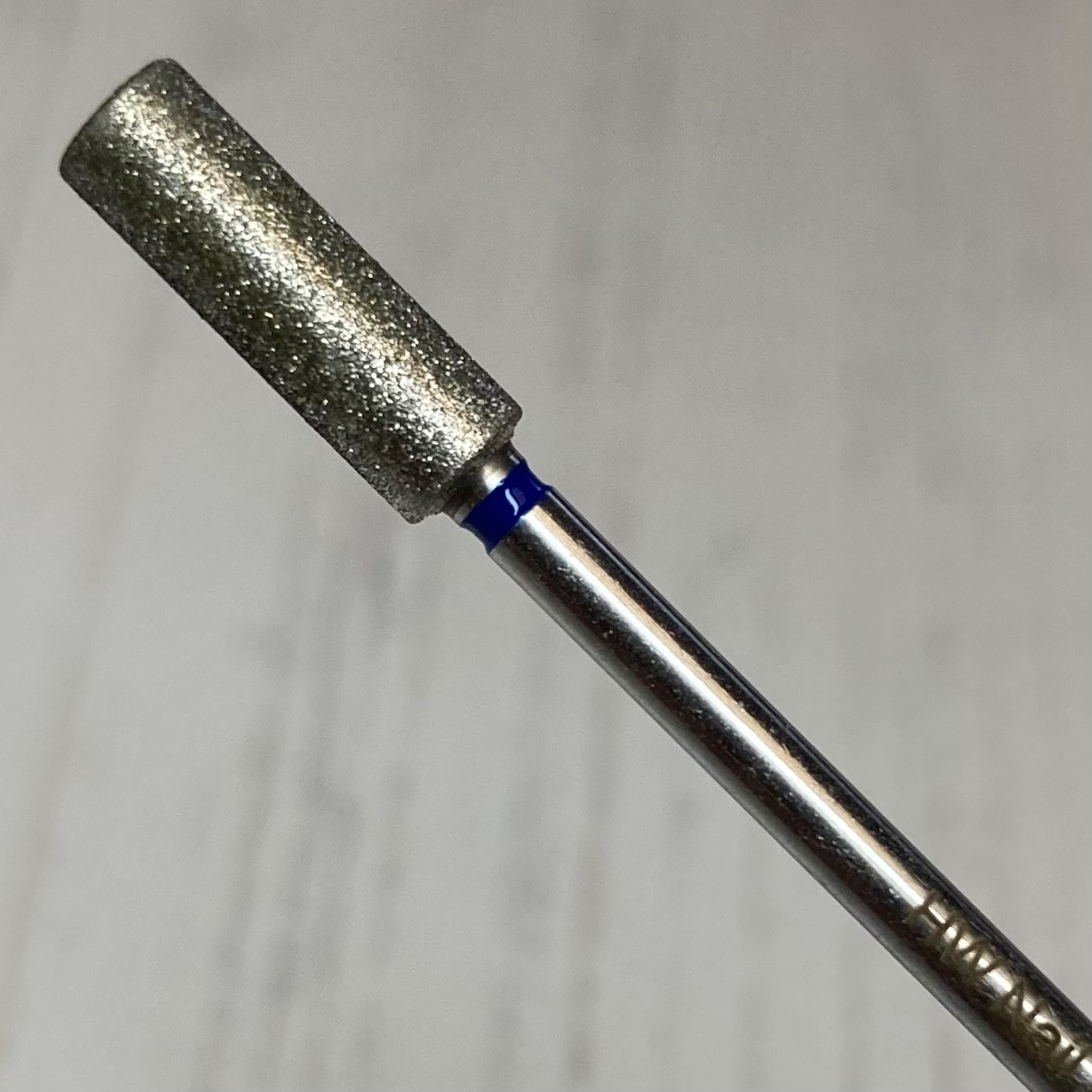 Efile Bit – Barrel Diamond Cuticle Bit (medium)